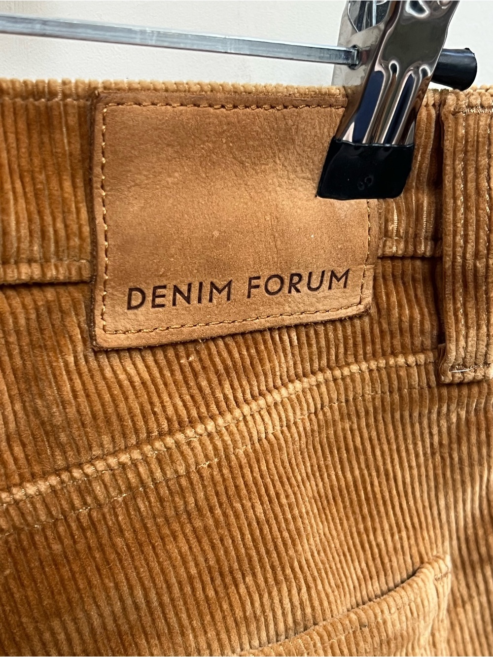 Aritzia Denim Forum Marianne Flare - Picture 7 of 8